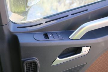 һ����� J7�ؿ� �ȷ�� 460���� 8X4 9.5��AMT�Զ��������ػ���(����)(��Һ��)(CA1310P77K24T4E6)ͼƬ