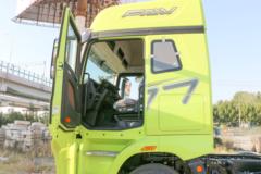一汽解放 J7重卡 先锋版 460马力 8X4 9.5米AMT自动挡栏板载货车(国六)(带液缓)(CA1310P77K24T4E6)