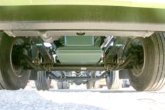 一汽解放 J7重卡 先锋版 460马力 8X4 9.5米AMT自动挡栏板载货车(国六)(带液缓)(CA1310P77K24T4E6)