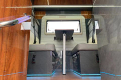 远程 GLR 舒适版 6.1T 单排插电式混合动力旅居车25.9kWh
