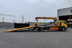 福田 欧航R系 230马力 4X2 清障车(国六)(盼科牌)(AXH5184TQZ6FT)