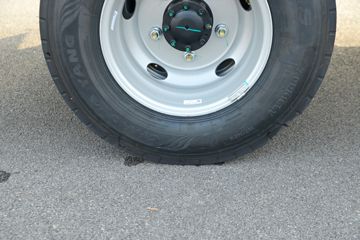 ���� ˧��S6 130���� 4.18�׵��������Ῠ(����)ͼƬ