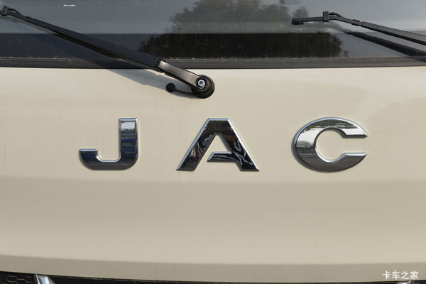 上海润景汽销优惠2万 上海骏铃V5载货车火热促销中