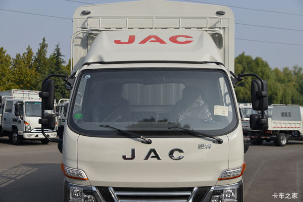 江淮 骏铃V5 140马力 4.15米单排厢式轻卡(HFC5045XXYP32K1C7NS)