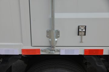 ���� ����V5 132���� 3.7�׵�����ʽ�Ῠ(����)ͼƬ