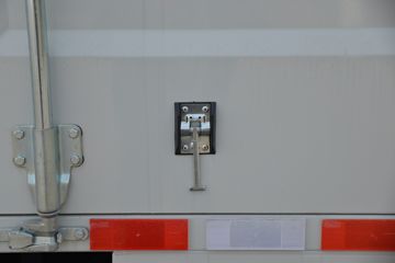 ���� ����V5 132���� 3.7�׵�����ʽ�Ῠ(����)ͼƬ