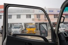 东风 小霸王W15 1.6L 123马力 汽油 4.05米单排栏板微卡(国六)(EQ1031S60Q7)