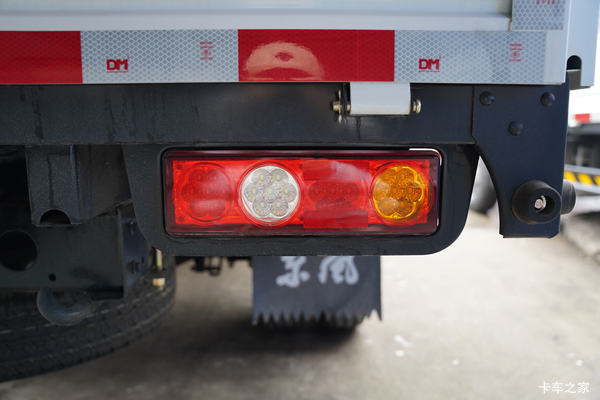 购小霸王W15载货车 享高达0.2万优惠
