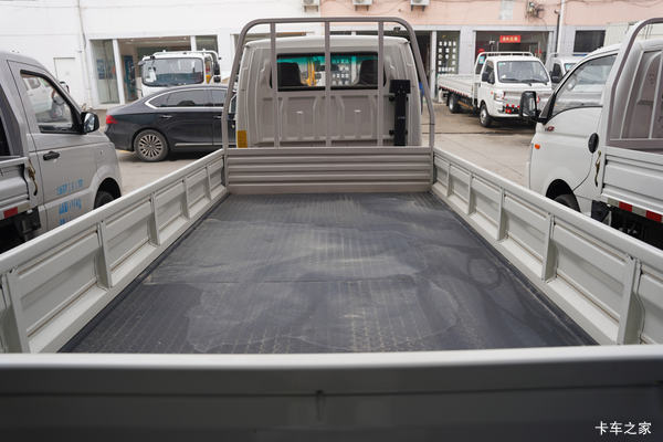 购小霸王W15载货车 享高达0.2万优惠