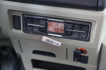 й NXп 270 4X2 5.8ػ(ZZ1187K511JF1)ͼƬ
