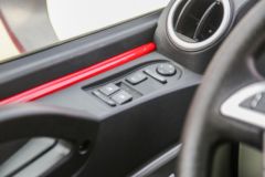 中国重汽 豪沃NX中卡 270马力 4X2 5.8米栏板载货车(ZZ1187K511JF1)