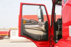 中国重汽 豪沃NX中卡 270马力 4X2 5.8米栏板载货车(ZZ1187K511JF1)