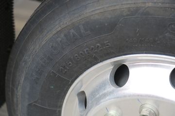 �й����� ����NX�п� 270���� 4X2 5.8�������ػ���ͼƬ