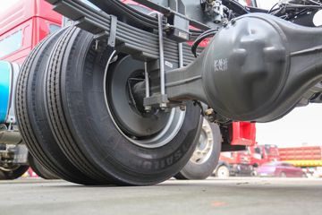 �й����� ����NX�п� 270���� 4X2 5.8�������ػ���ͼƬ