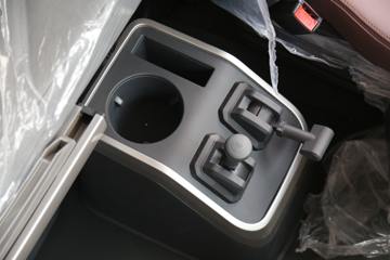 �������ó� �����콢KX ���߰� 600���� 6X4 AMT�Զ���ǣ����(����)(��Һ��)(˫����)(��ɲ)ͼƬ