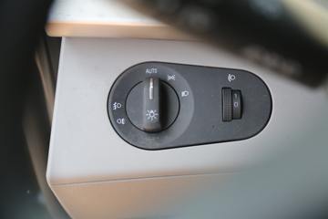 �������ó� �����콢KX ���߰� 600���� 6X4 AMT�Զ���ǣ����(����)(��Һ��)(˫����)(��ɲ)ͼƬ