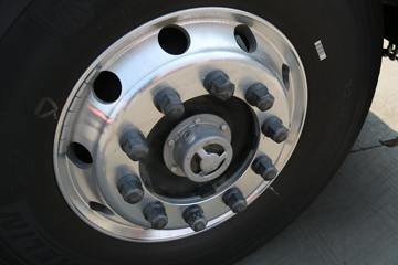 �������ó� �����콢KX ���߰� 600���� 6X4 AMT�Զ���ǣ����(����)(��Һ��)(˫����)(��ɲ)ͼƬ