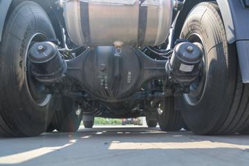 �������ó� �����콢KX ���߰� 600���� 6X4 AMT�Զ���ǣ����(����)(��Һ��)(˫����)(��ɲ)ͼƬ