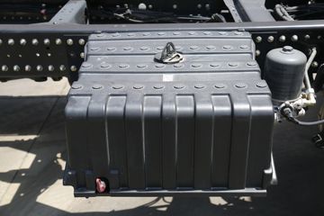 �������ó� ���KR PLUS 290���� 4X2 6.8�ײ�դʽ�ػ���(����)(DFH5180CCYEX7)ͼƬ