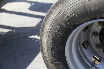 �������ó� ���KR PLUS 290���� 4X2 6.8�ײ�դʽ�ػ���(����)(DFH5180CCYEX7)ͼƬ