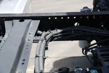 �������ó� ���KR PLUS 290���� 4X2 6.8�ײ�դʽ�ػ���(����)(DFH5180CCYEX7)ͼƬ