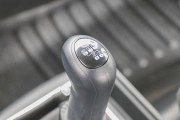 һ����� J6L�п� ������2.0 260���� 4X2 9.7����ʽ�ػ���(����)(CA5180XXYP62K1L5E6)ͼƬ