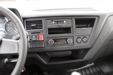 һ����� J6L�п� ������2.0 260���� 4X2 9.7����ʽ�ػ���(����)(CA5180XXYP62K1L5E6)ͼƬ