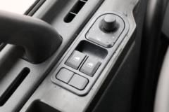 一汽解放 J6L中卡 创富版2.0 260马力 4X2 9.7米厢式载货车(国六)(CA5180XXYP62K1L5E6)