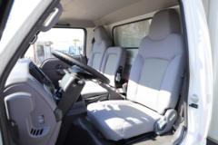 江铃 顺威宽体 143马力 4.2米单排厢式轻卡(国六)(液刹)(JX5042XXYTGA26) 江铃 顺威宽体 143马力 4.2米单排厢式轻卡(国六)(液刹)(JX5042XXYTGA26)