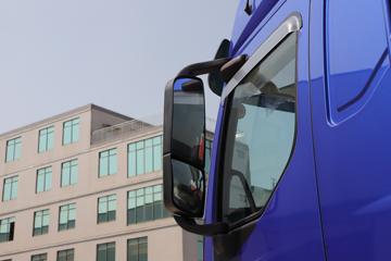 �������� ����H5�п� 290���� 4X2 6.8�ײ�դʽ�ػ���(��ʿ��8��)ͼƬ