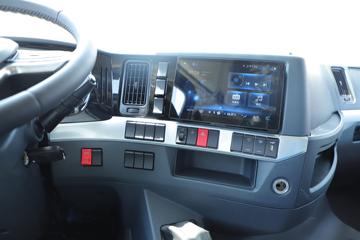 �������� ����H5�п� 290���� 4X2 6.8�ײ�դʽ�ػ���(��ʿ��8��)ͼƬ
