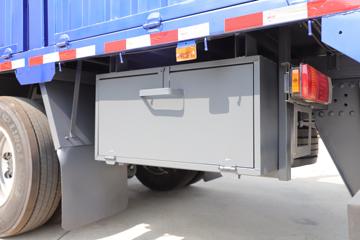 �������� ����H5�п� 290���� 4X2 6.8�ײ�դʽ�ػ���(��ʿ��8��)ͼƬ