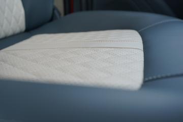 �������� ����H5 260���� 4X2 9.7��AMT�Զ�����ʽ�ػ���(LZ5180XXYH5AC2)ͼƬ