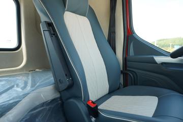 �������� ����H5 260���� 4X2 9.7��AMT�Զ�����ʽ�ػ���(LZ5180XXYH5AC2)ͼƬ