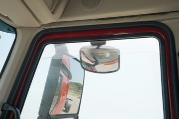 �������� ����H5 260���� 4X2 9.7��AMT�Զ�����ʽ�ػ���(LZ5180XXYH5AC2)ͼƬ