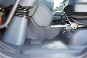 �������� ����H5 260���� 4X2 9.7��AMT�Զ�����ʽ�ػ���(LZ5180XXYH5AC2)ͼƬ