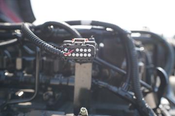 �������� ����H5 260���� 4X2 9.7��AMT�Զ�����ʽ�ػ���(LZ5180XXYH5AC2)ͼƬ