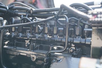 �������� ����H5 260���� 4X2 9.7��AMT�Զ�����ʽ�ػ���(LZ5180XXYH5AC2)ͼƬ