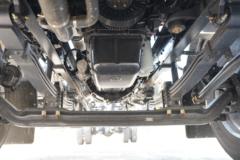 东风柳汽 乘龙H5 260马力 4X2 9.7米AMT自动挡厢式载货车(LZ5180XXYH5AC2)