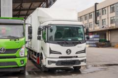 陕汽重卡 德龙L6000 220马力 4X2 8.7米厢式载货车(SX5189XXYVA1)