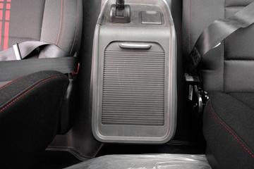 �����ؿ� ����L6000 220���� 4X2 8.7����ʽ�ػ���(SX5189XXYVA1)ͼƬ