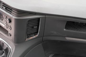 �����ؿ� ����L6000 220���� 4X2 8.7����ʽ�ػ���(SX5189XXYVA1)ͼƬ