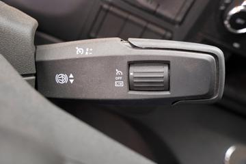 �����ؿ� ����L6000 220���� 4X2 8.7����ʽ�ػ���(SX5189XXYVA1)ͼƬ