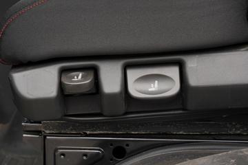 �����ؿ� ����L6000 220���� 4X2 8.7����ʽ�ػ���(SX5189XXYVA1)ͼƬ