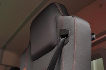 �����ؿ� ����L6000 220���� 4X2 8.7����ʽ�ػ���(SX5189XXYVA1)ͼƬ