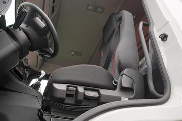 �����ؿ� ����L6000 220���� 4X2 8.7����ʽ�ػ���(SX5189XXYVA1)ͼƬ