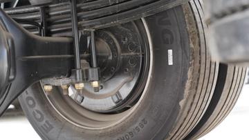 �����ؿ� ����L6000 220���� 4X2 8.7����ʽ�ػ���(SX5189XXYVA1)ͼƬ