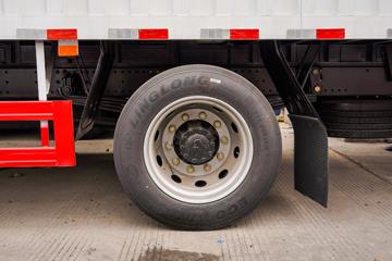 �����ؿ� ����L6000 220���� 4X2 8.7����ʽ�ػ���(SX5189XXYVA1)ͼƬ