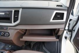 博腾V2&nbsp;VAN/轻客驾驶室图片