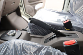 帅舰&nbsp;电动载货车内饰图片